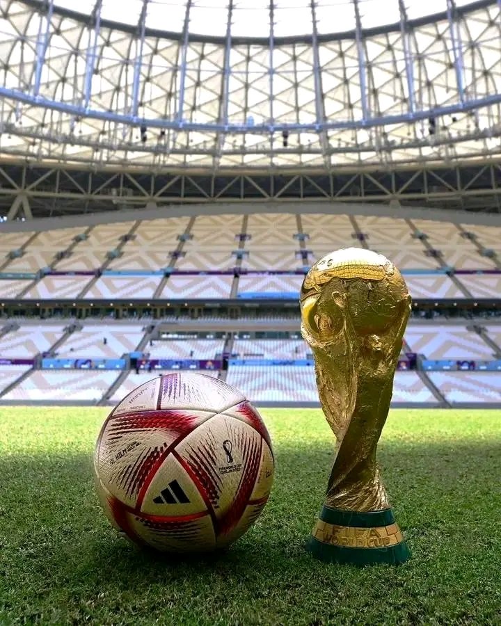 CobydarryCD's tweet photo. 🚨 OFFICIEL ! Adidas dévoile le ballon de la finale de la Coupe du Monde 2022 ! 🤩 https://t.co/y0ZBHRR6n7