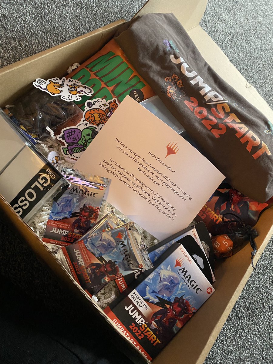 RageDarling's tweet photo. Eeek, so @Wizards_MagicEU sent me this amazing #MTGJumpstart kit!! This is PERFECT for quick and easy games for beginners which is great for the holidays ❤️
Looking forward to playing this over the Christmas break 🥰 Thank you so much!! #gifted https://t.co/NVgfFKgGF7