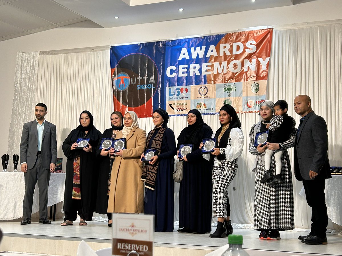 muzahidukhan's tweet photo. Appreciate the work of @MbeIslam at Outta School and Let’s Get Active for making a real and huge difference with its work to develop future generations @k4shf #oldham @ShaidMushtaq absolutely excellent to witness the success of participants and volunteers @GMLO_UK https://t.co/YWg4lECZhv