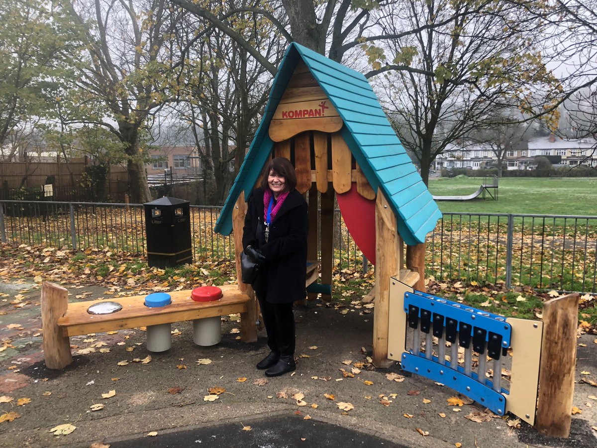 PurleyRotary's tweet photo. We were joined by Sue Bennett, Deputy Civic Mayor, for official opening of the Music and Theatre cottage in #Purley #Rotary Field. President Andrew gave us a speech, members tried out the musical instruments, and the plaque in memory of Geoff Shaw was unveiled. https://t.co/O4aRPYkhaL