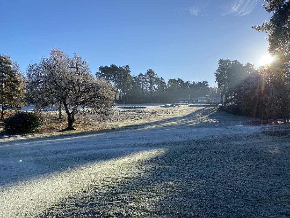 Winter golf….beautiful, just try not to thin the ball!!!!