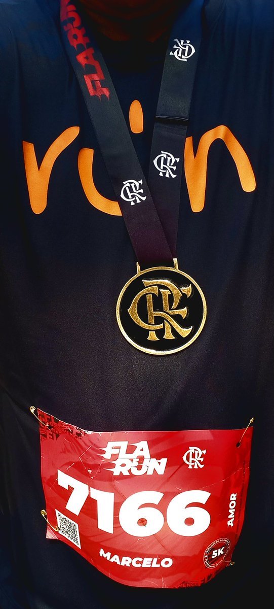 MLoAssun's tweet image. Corri mal, mas como não adorar uma corrida em que se entra no Maracanã para correr no gramado?
#FlaRun
@Flamengo