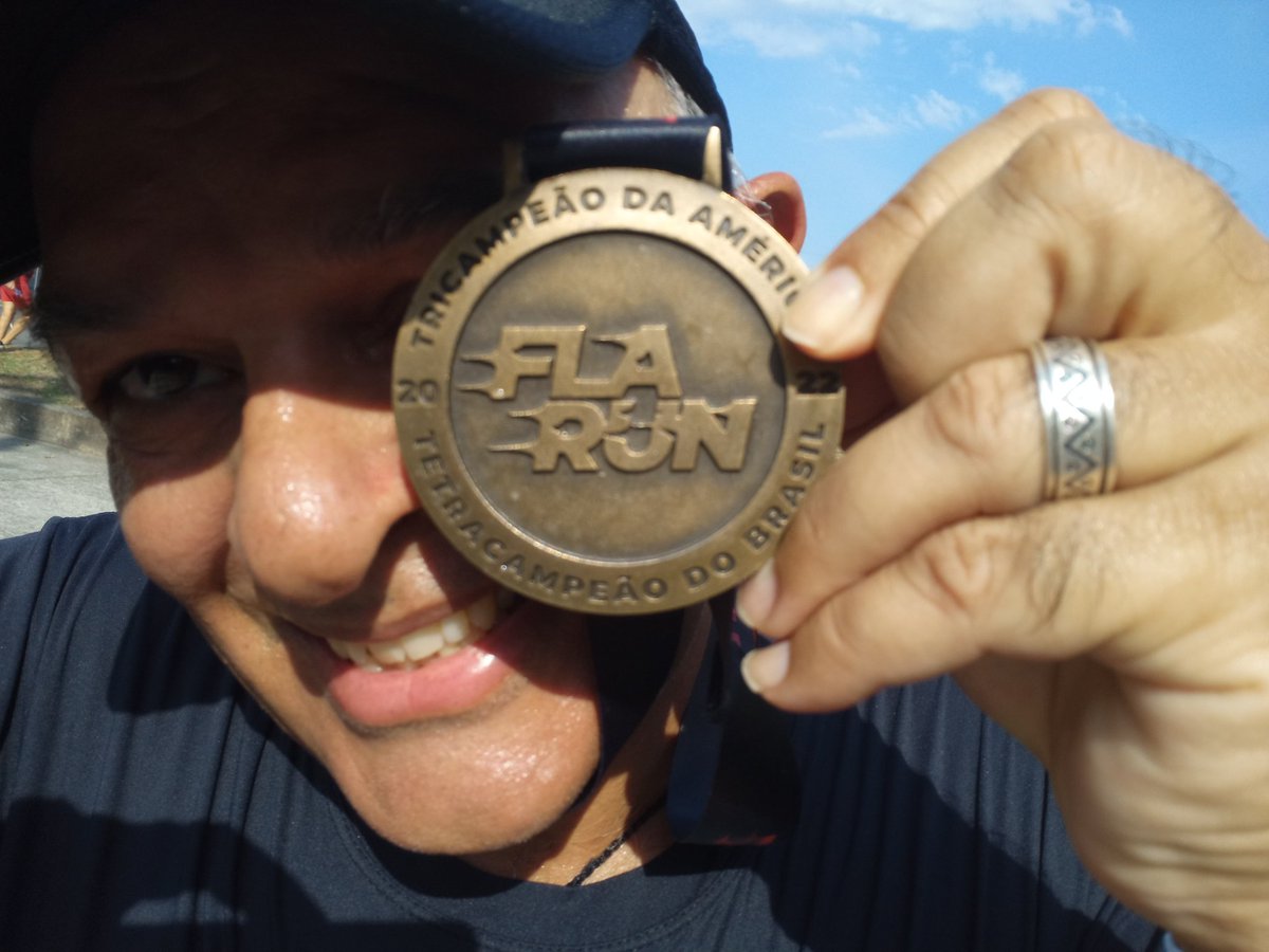 MLoAssun's tweet image. Corri mal, mas como não adorar uma corrida em que se entra no Maracanã para correr no gramado?
#FlaRun
@Flamengo