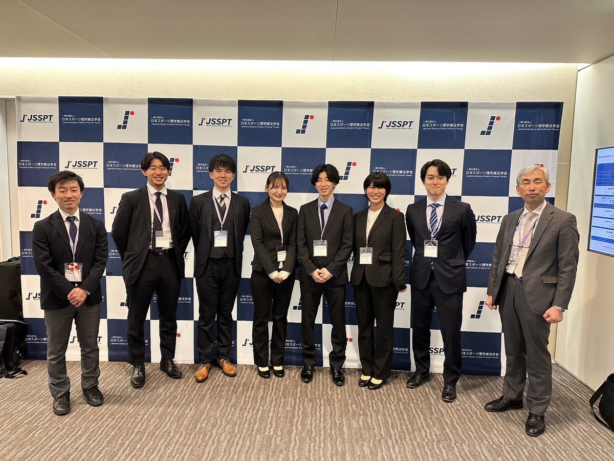 tsui_pt's tweet photo. 第9回日本スポーツ理学療法学会学術大会にてポスターセッションでの発表を行ってきました!
多くのディスカッションができ、非常に嬉しく思います!
また、発表にあたり、お世話になりました全ての方々に感謝申し上げます。
#JSSPT2022
#9thJSSPT https://t.co/m3mSc1uJZL