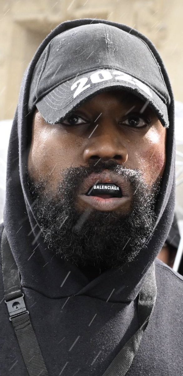 PepeClownPrince's tweet photo. @memetheleft #WeSeeYou #DatGrill #KanyeWest #Ye #BalenciagaGroomers #BalenciagaGate #ButIDidntKnow #SaveItYe @elonmusk https://t.co/vtlnPsz37L