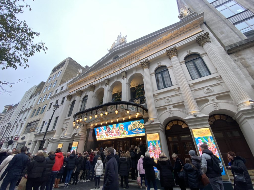 bcracknell's tweet photo. Last day of @PalladiumPanto for me! How wonderful it’s been to create this Giant of a show @LondonPalladium . Huge respect for all my collaborators who made this a dream. https://t.co/mB2MxTrwDY