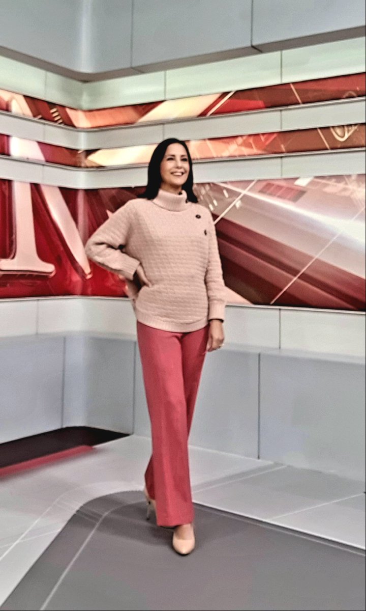ClaudiaEnImagen's tweet photo. Algunos buscan la #felicidad.... otros la crean 💫
.
.
.
#haopy #sunday #morning #news #noticias #anchor #LiveNews #picoftheday #fotodeldia #fashion #ootd #moda Nina elegance Boutique #pink #rosa 💟 https://t.co/3nymIXAKWW