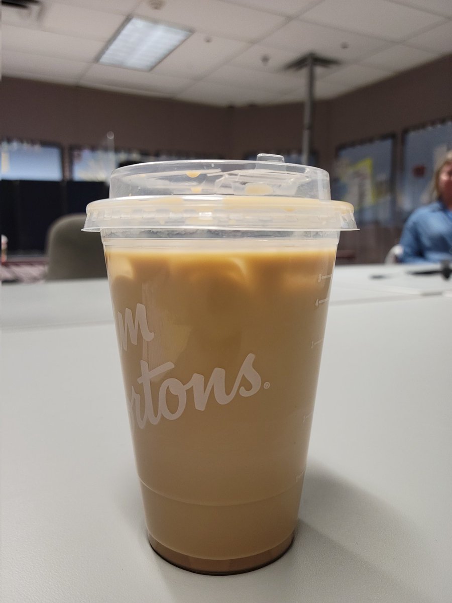 Bwprincess72's tweet photo. Come on @TimHortons fill the damn cup! #RayLawson #Brampton https://t.co/b41vnFVVKr