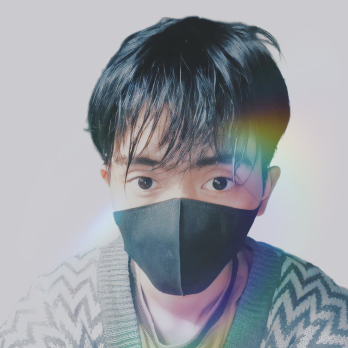 LiExxx05's tweet photo. #NewProfilePic Prism https://t.co/uXHnf5NEvB