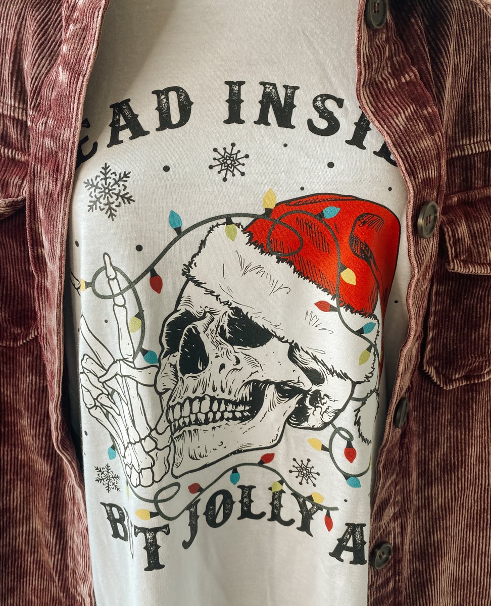 LOW STOCK // Dead Inside But Jolly AF Graphic Tee🎄
grab yours @ link in bio - ships tomorrow!

l8r.it/WJJT

#shopfidgeyray #deadinside #jollyaf #holidaytee #christmastee #christmasoutfit