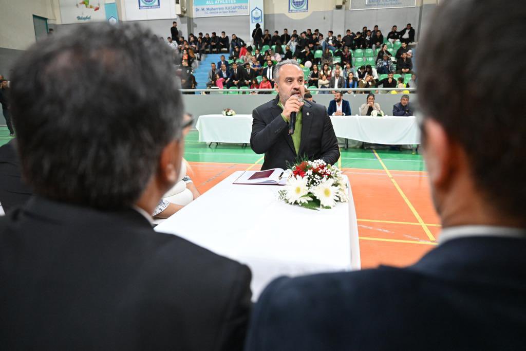 Alinur Aktaş