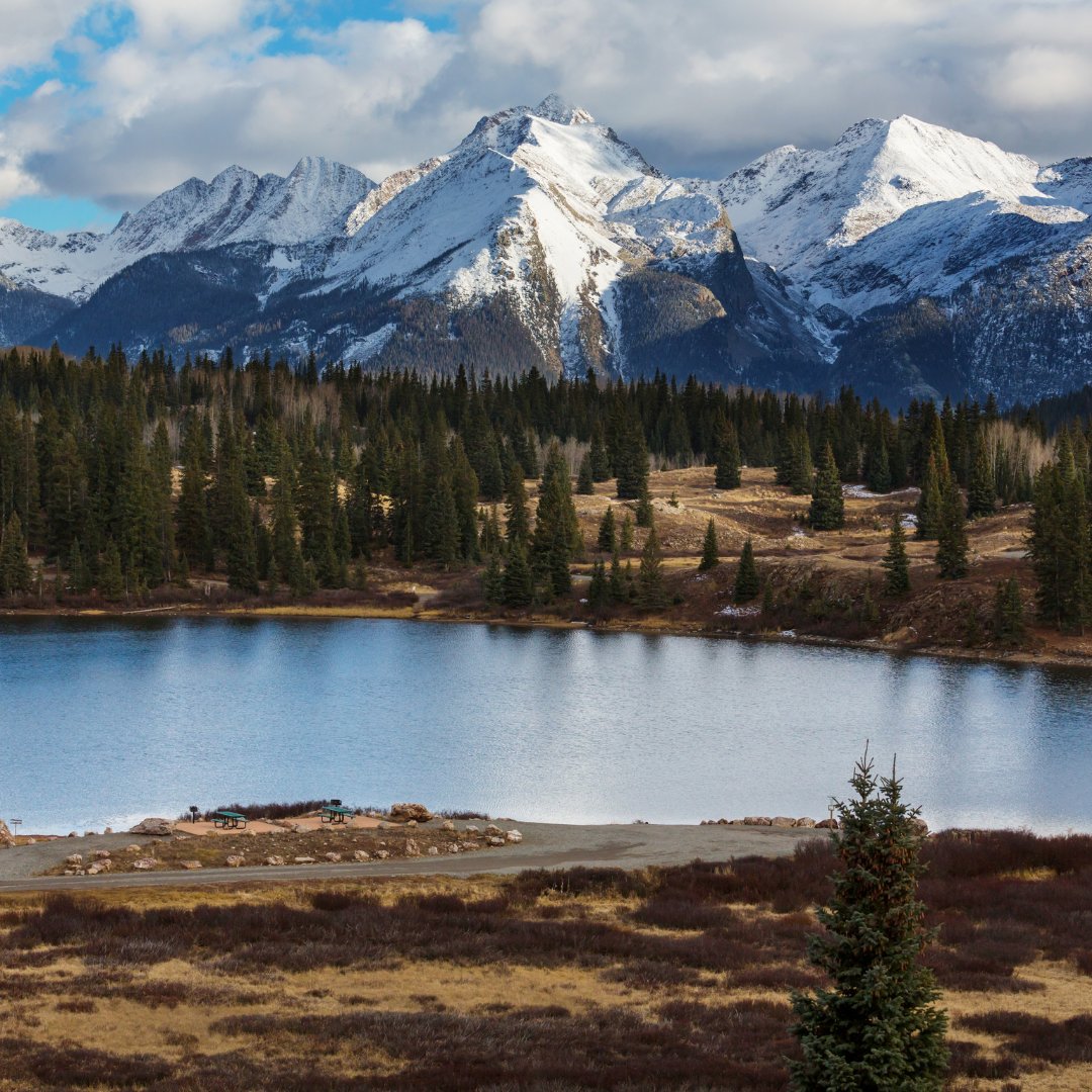 JLSeibly's tweet photo. It's International Mountains Day! Colorado has some of the most beautiful mountains.
#NationalMountainsDay #Colorado #SundayFunday #Nature #WorkLifeBalance #TakeADayOff #InternationalMountainsDay https://t.co/Xx5Yn5Z10r