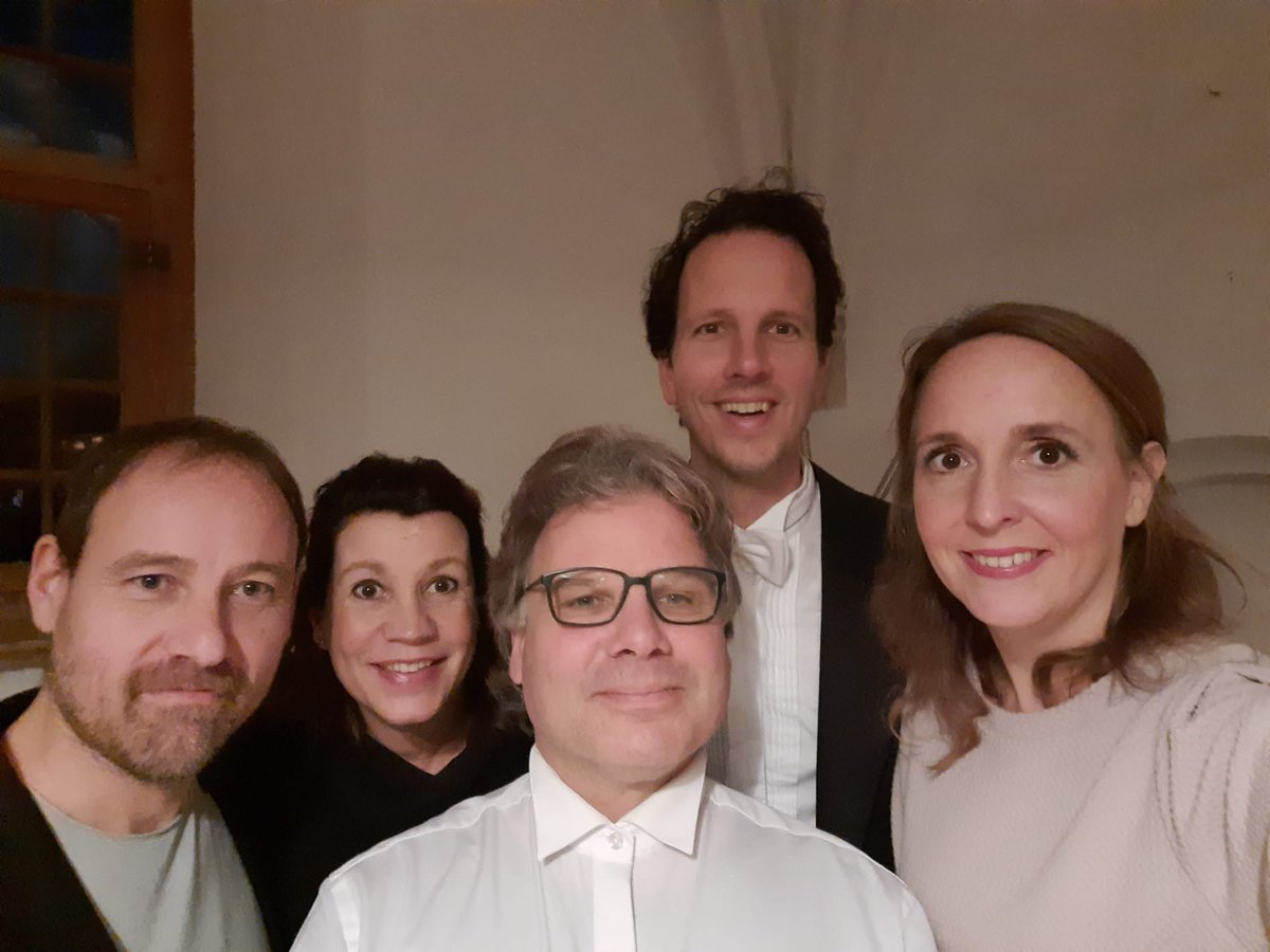 Benjamin_Bakker's tweet photo. Weihnachts en Magnificat feestje https://t.co/DPiT45P4vB