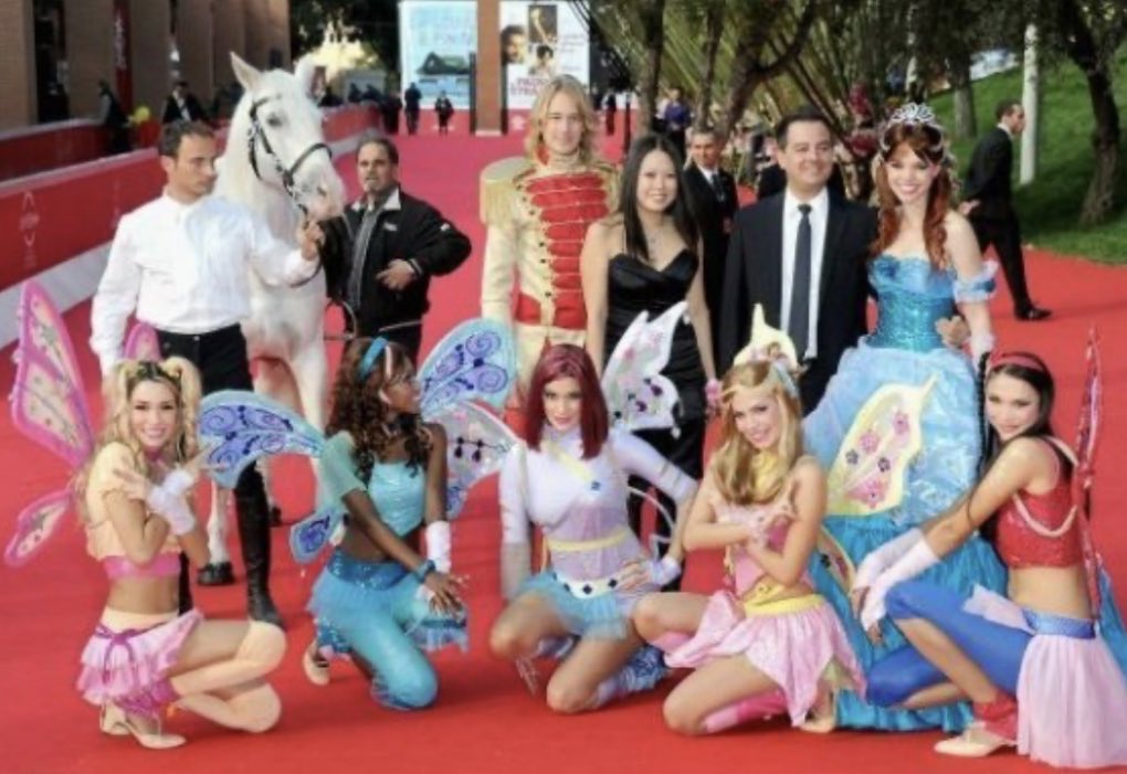 winxologist's tweet image. petition for the winx s9 promotion to look like this