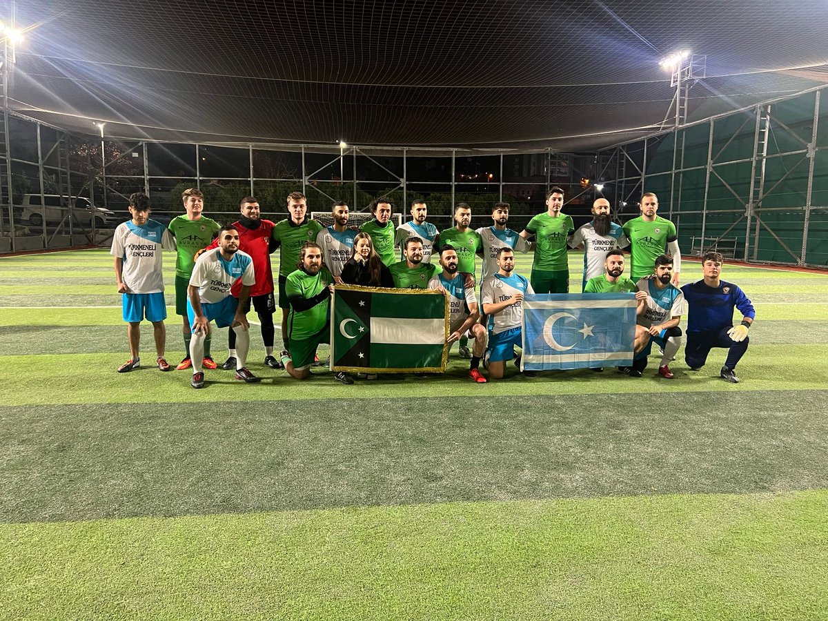 DTSVGD's tweet photo. 2.Türk Dünyası futbol turnuvasında şampiyonluğu kazanan Moğolistan takımına tebrikler diyoruz, tüm Türk dünyasından gençler bir araya geldiler, tanıştılar, in şalla bundan sonrası daha iyi daha profesyonel olur .

diyoruzki kazanan dostluk ve kardeşlik oldu, önemli olan kardeşlik https://t.co/tuehQ5ei8A