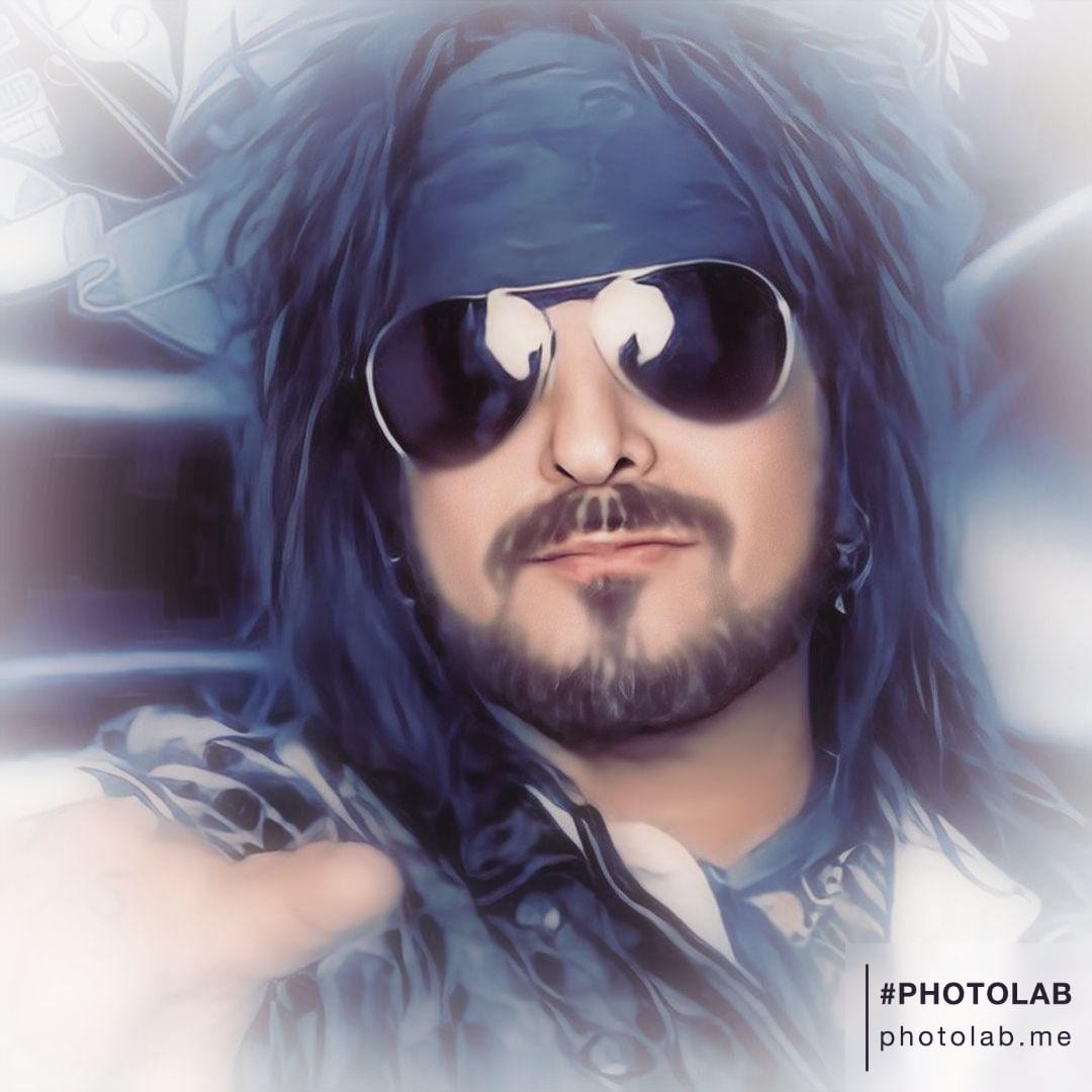 Happy birthday Nikki sixx. 
