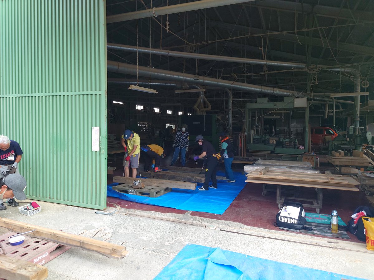 jishuren_kuma's tweet photo. 【募集】
2022年
12月18日(日曜)9時〜17時
福岡県大川市にて、餅つき及び #令和2年7月豪雨 で出た廃材を使ったワークショップを行います。
下記フォームよりお申し込み下さい。
https://t.co/YcdbbLdVlM
よろしくお願い致します!
#幡再
#九州自主練
#mash_room
#のはら農研塾 https://t.co/pyvLOOBDKI