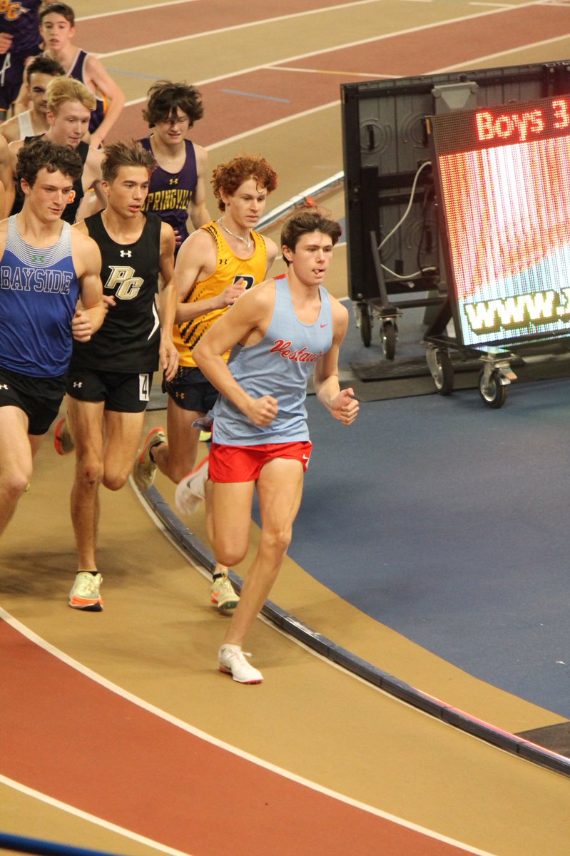 JamesBentleyXC's tweet photo. Great performance this weekend at the Holiday Invite! I had a 2:06 anchor leg in the 4x800 and PR 3200m with a 10:19! @owen_seal2 @1rebelTrackXC @milesplit @AlabamaRunners @TimingXpress @crossplexbhm https://t.co/gV7BHUeQVe