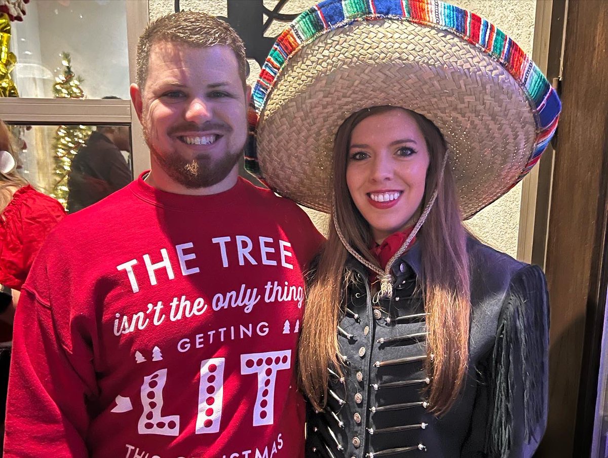 Okstate_EM_Res's tweet photo. 2022 Christmas Party was one for the books!!! Thank you to everyone who worked so hard to make this night a great event!!! 🎄🌮 https://t.co/j5ssEKkCUQ
