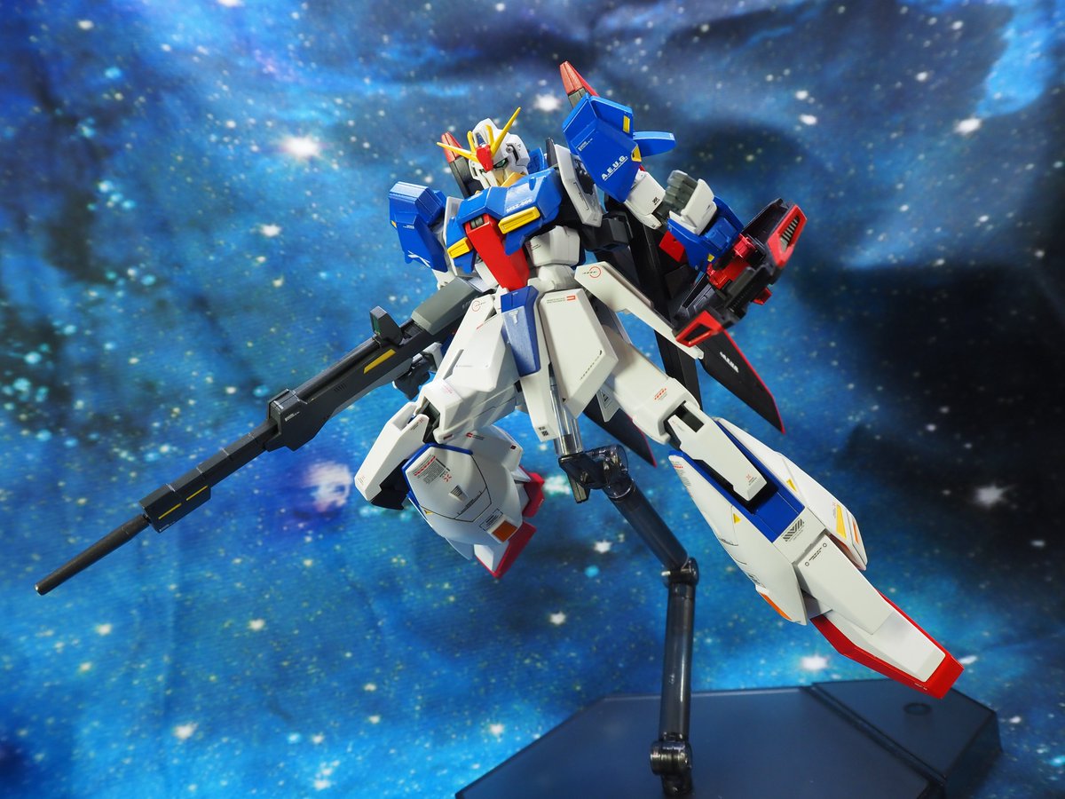 「久々に宇宙タペストリーを展開したので、これでまだ撮ってなかったものをいくつか撮っ」|ぜっぷらのイラスト