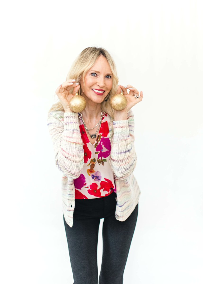 cabi Clothing tweet media
