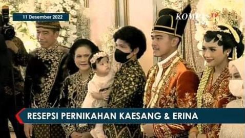 #RT <a href="/AttaHalilintar/">Atta Halilintar</a>: RT <a href="/ahhamomsgank/">ahhamomsgank</a>: Ameena bengong liat <a href="/kaesangp/">“kak” Kaesang</a> 😀

<a href="/AttaHalilintar/">Atta Halilintar</a> <a href="/iniaurelie/">Aurelie Hermansyah</a> 
#kaesangp #KaesangPangarep #kaesayanganerina #NikahanKaesangErina #attahalilintar #ameena