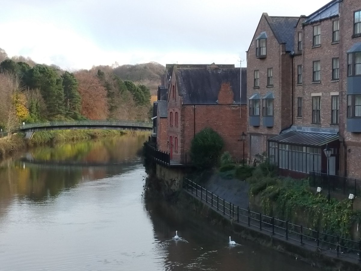 aederocl's tweet photo. Last week I had the privilege to be external examiner in an oral PhD defence (the famous "viva") in Durham (UK). I loved the place and the interesting exchanges that I had in these few days. Hope to go back soon.
#CataclysmicVariables
#CoolScience
#LaRimaDelCinco https://t.co/TnHxS9miJ6