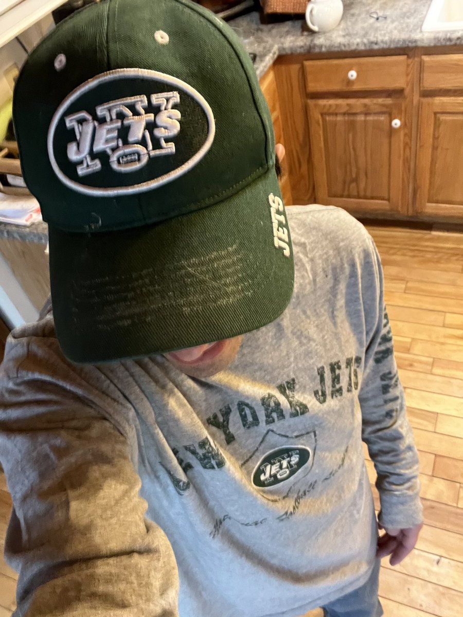 SoFreeMeJack's tweet photo. @AaronQuinn716 Good luck today!
J-E-T-S JETS JETS JETS!!! https://t.co/CJSQX6EBe6