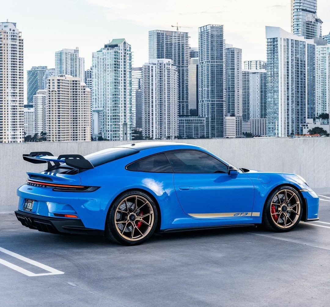 PorscheCIub's tweet image. Shark Blue 992 GT3