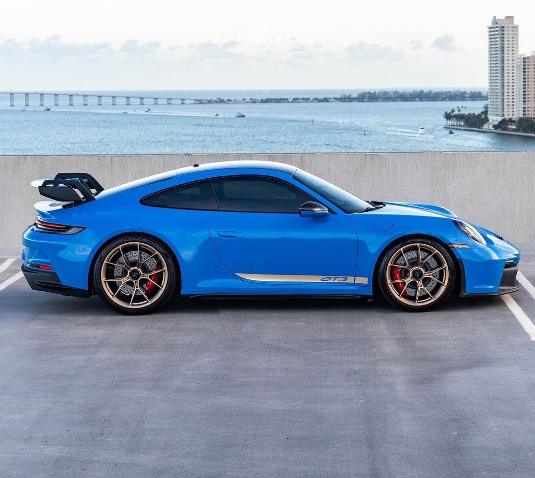 PorscheCIub's tweet image. Shark Blue 992 GT3