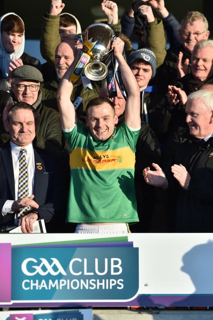 UlsterGAA's tweet photo. The @AIB_GAA Ulster Club Senior Football Champions for 2022 🏆🏐

@WattyGrahamsGAA🟩🟨

#UlsterClub2022 #ClubMeansMore https://t.co/b0RGJRfrvM