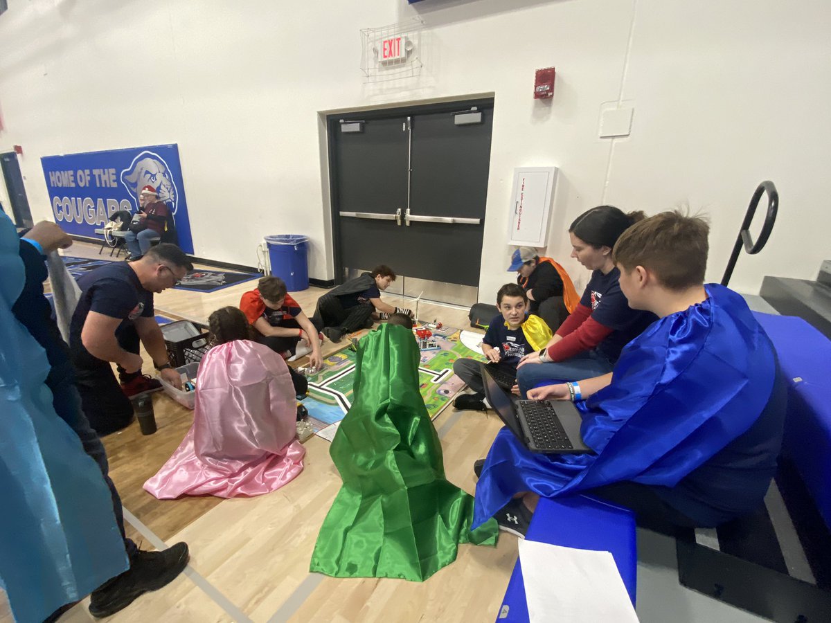 Our first practice round is complete. Now to setup our board to tweak are programs and prepare for competition round 1.  These engineers are persistent #msdr9 #bmspatriotproud