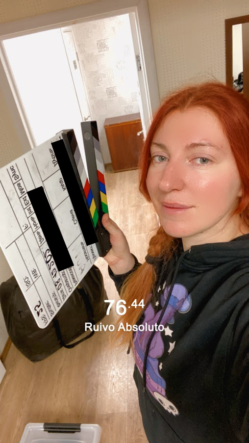impthelpdesk's tweet photo. Fun fact, мой муж уже давно работает в кино, но эту работу я получила не через него, а вообще от другого человека. В момент, когда он был 4ый месяц в командировке на другом проекте. Специально ничего не говорила и сразу прислала фото с площадки 🤣 https://t.co/kK09wbBMf9