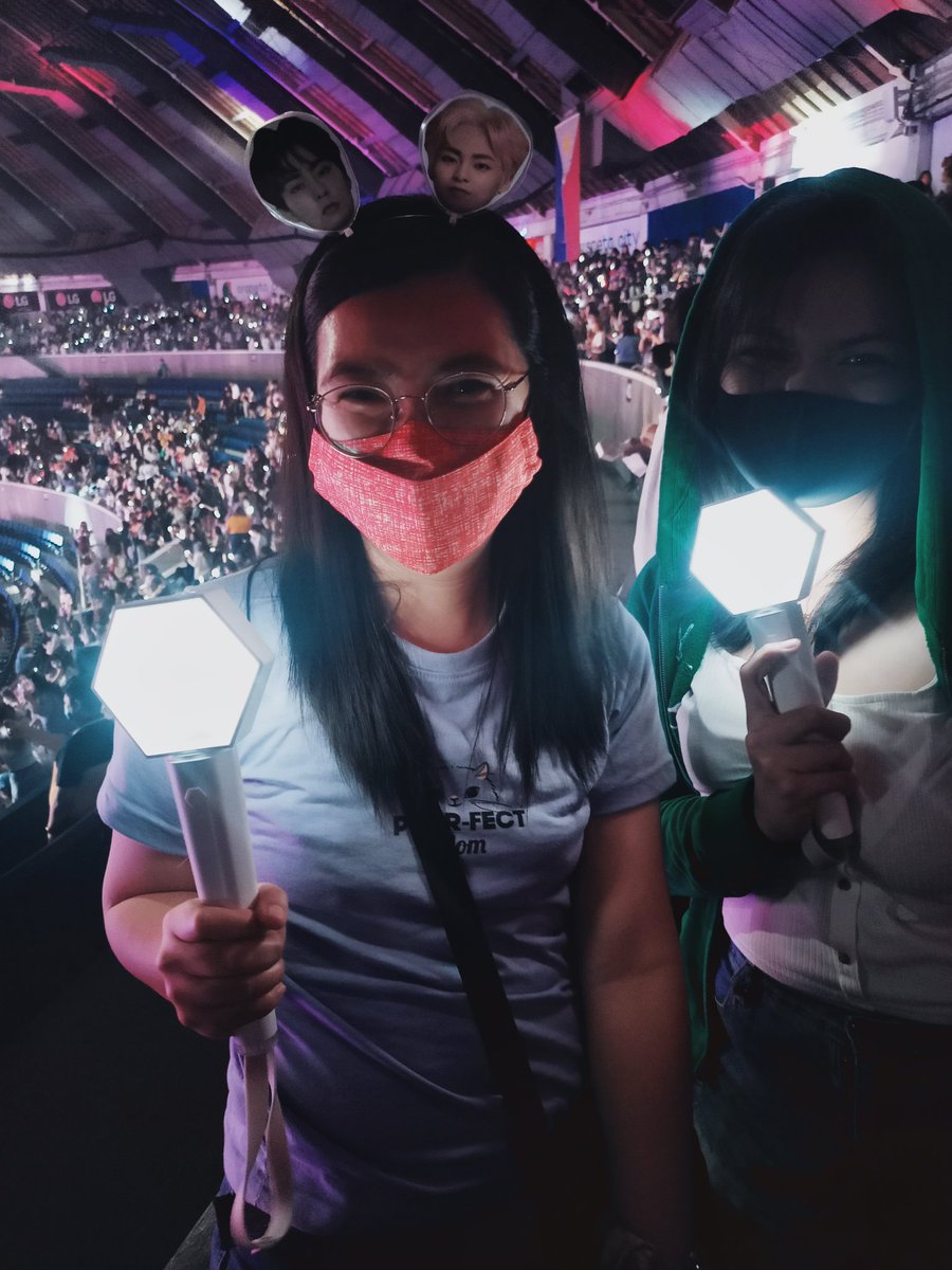RheaInchoco2's tweet photo. My first kpop experience 😍😍
Di pa rin ako makapaniwala na nakikita ko na mga bias ko 😍😍

#BeYou2inManila 
#xiuchen 
#Exo
#TVXQ
#BoA
#kpop https://t.co/Md19rJyqjv