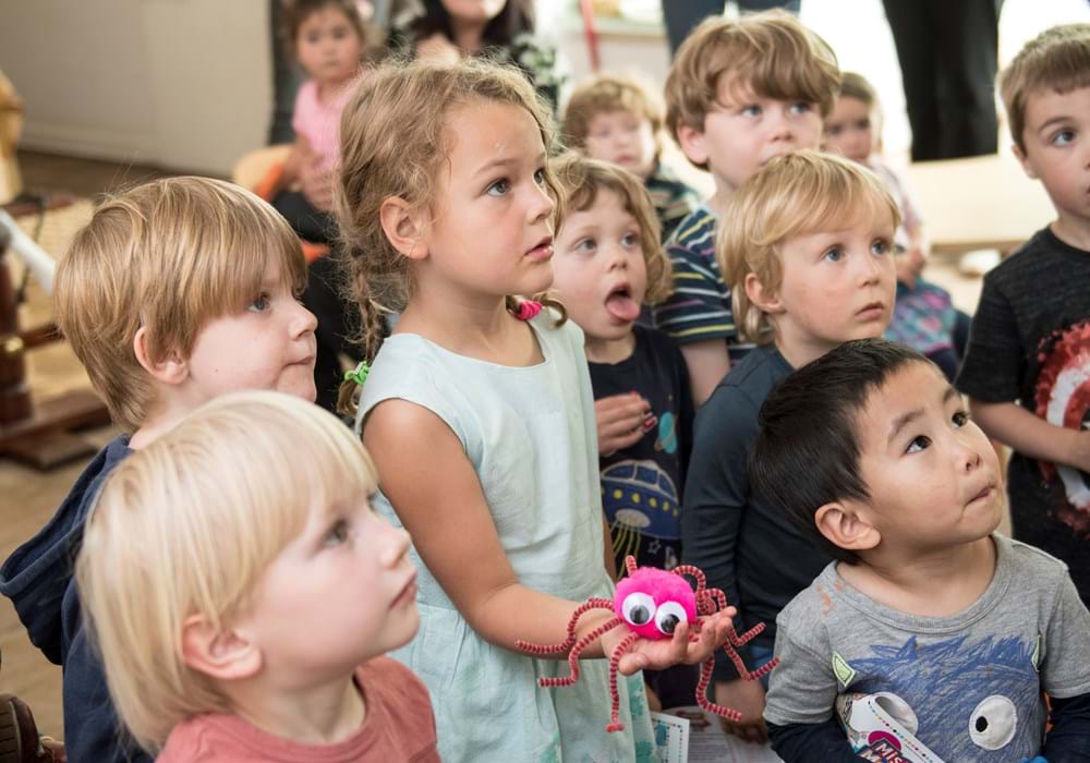 captheatres's tweet photo. Parents and carers, did you spot #SpringStories🌱 in our new #Brochure?
Celebrate the changing seasons with our lovely storytelling mornings for little ones!
Filled with fun tales, rhymes, & songs - perfect for sparking wee imaginations.
More info: https://t.co/Y2yPhMxM0e https://t.co/Cmk0KEswq6
