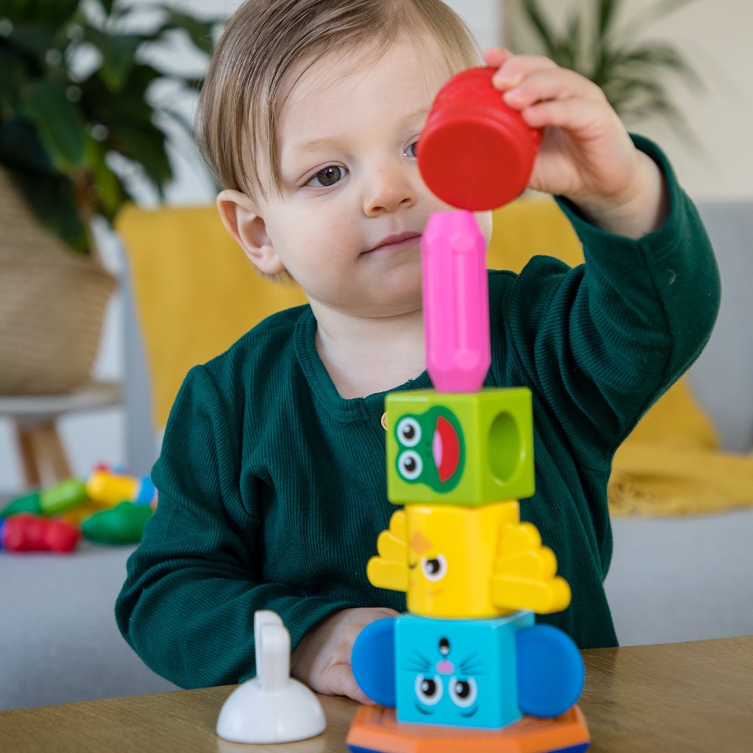 A magnetic masterpiece in the making…

Explore the sensory blocks and build a unique tower, or follow one of the 24 picture card challenges! 

#smartmax #myfirst #totem #magnetictoys #constructiontoys #earlyears #learningthroughplay #sensoryplay