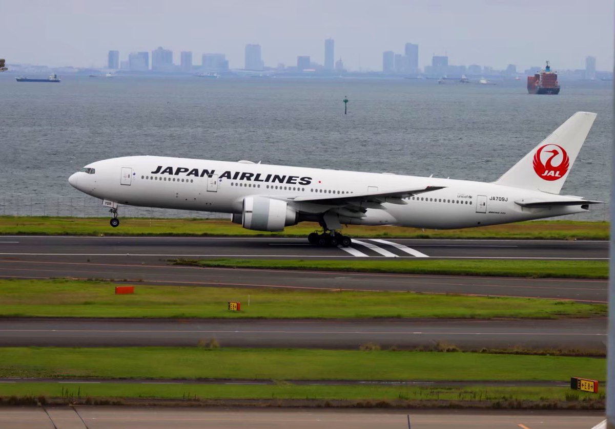 edokkoflyer's tweet photo. 789はコロナ前羽田や成田に行った際毎回みていた機体だった。
この前の10月に羽田に行った際に両方とも見ることが出来て良かったー
お疲れ様でした!
2022.10.10HND 2019.3.22HND
#JA789A #JA709J #B777 https://t.co/DRamISnOAM