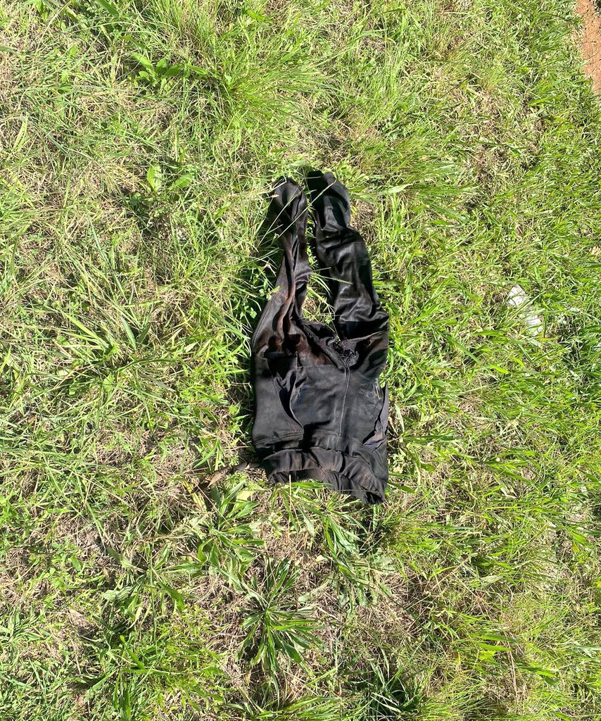 JUST IN: A young woman (30s) was raped and stabbed to death under a bridge on the R21 Atlas road Kempton Park. Her clothes were found scattered near the highway.

EMPD spokesperson Thabiso Makgato says she has not been identified.