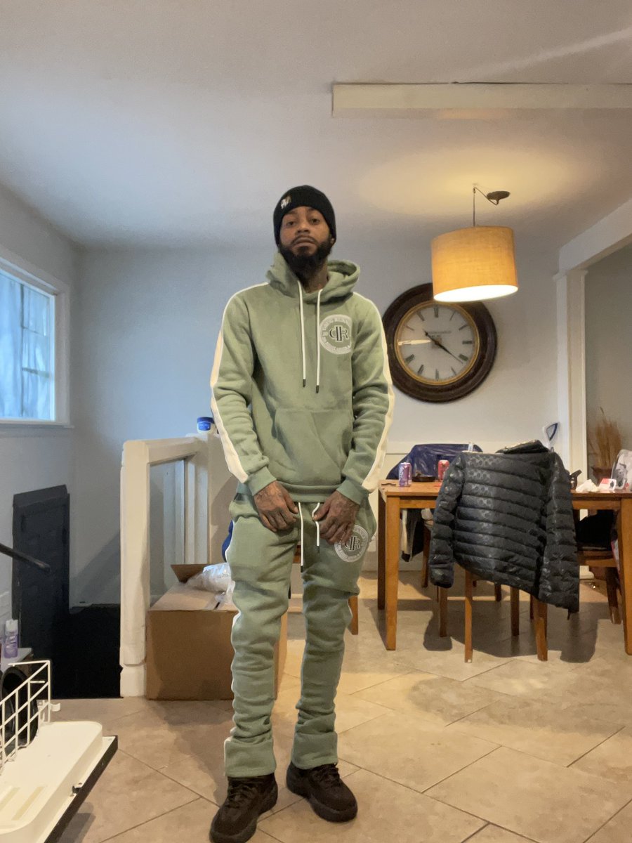 juphilme20's tweet photo. Happy Sunday let’s get it https://t.co/oFrZQMFGxE