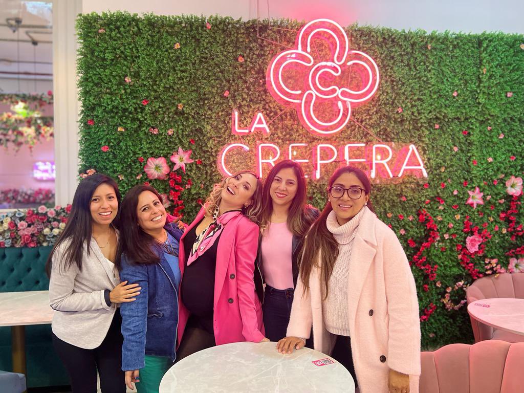 GiulianaRojas's tweet photo. Personas que por muy difícil que se te haga el mundo se quedan a tu lado.
Eso es suerte ✨ #giulianarojas #giulianarojas.pe @GiulianaRojas @giulianarojas.pe https://t.co/qJ1tqM7HnL