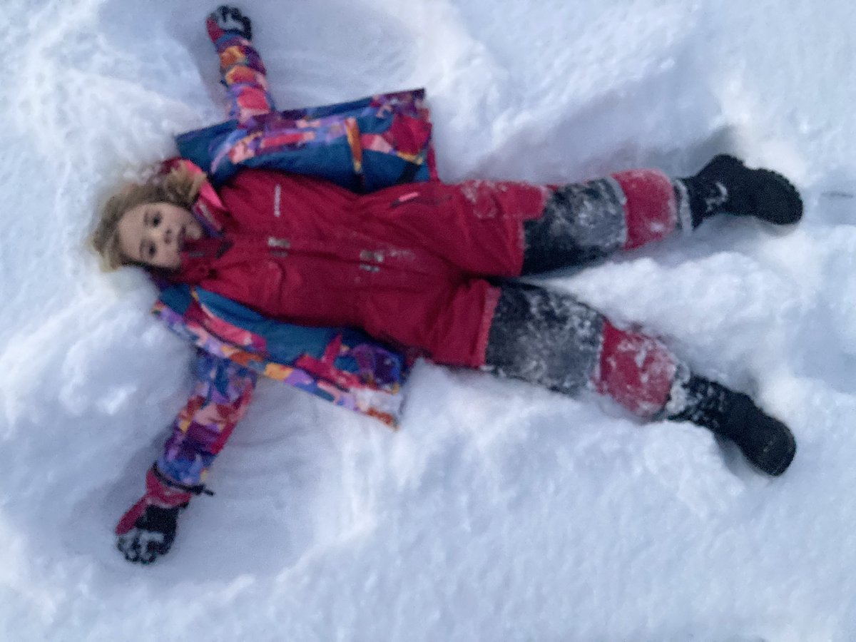 TonyDiprose8's tweet photo. @DumptonHead We decided to play in the snow although I think the snow a bit deeper hereβ¦β¦..!!!!!#Dayinlapland #backtoschooltomorrow https://t.co/sZNqR6zFms