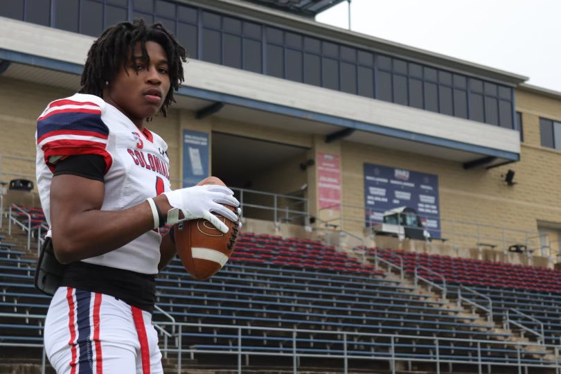 After and Amazing Official Visit I’m blessed to have EARNED my first Division 1 offer to ROBERT MORRIS UNIVERSITY! #SwarmandSmash