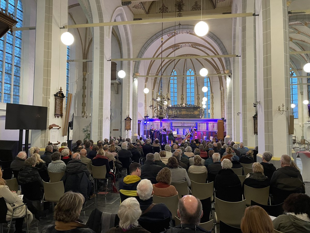 gmpol's tweet photo. Volle bak in Steenwijk voor de Bachserie van @phion_orkest! #trots #bach https://t.co/GHN48qL6xP