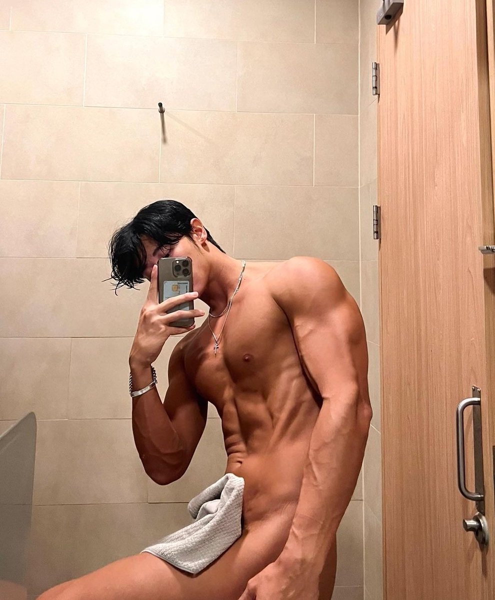 ㅤ                ᴛᴡɪᴛᴛᴇʀ : ᴘᴏsᴛ
                     ↳ <a href="/l0ggan_/">L᥆ggᥲᥒ</a>
                
             my body burns for you🔥  
             ㅤ≡     ⌕       ⊞      ♡       ≛

                Abrir um curious 😽  
       curiouscat.me/l0ggan_