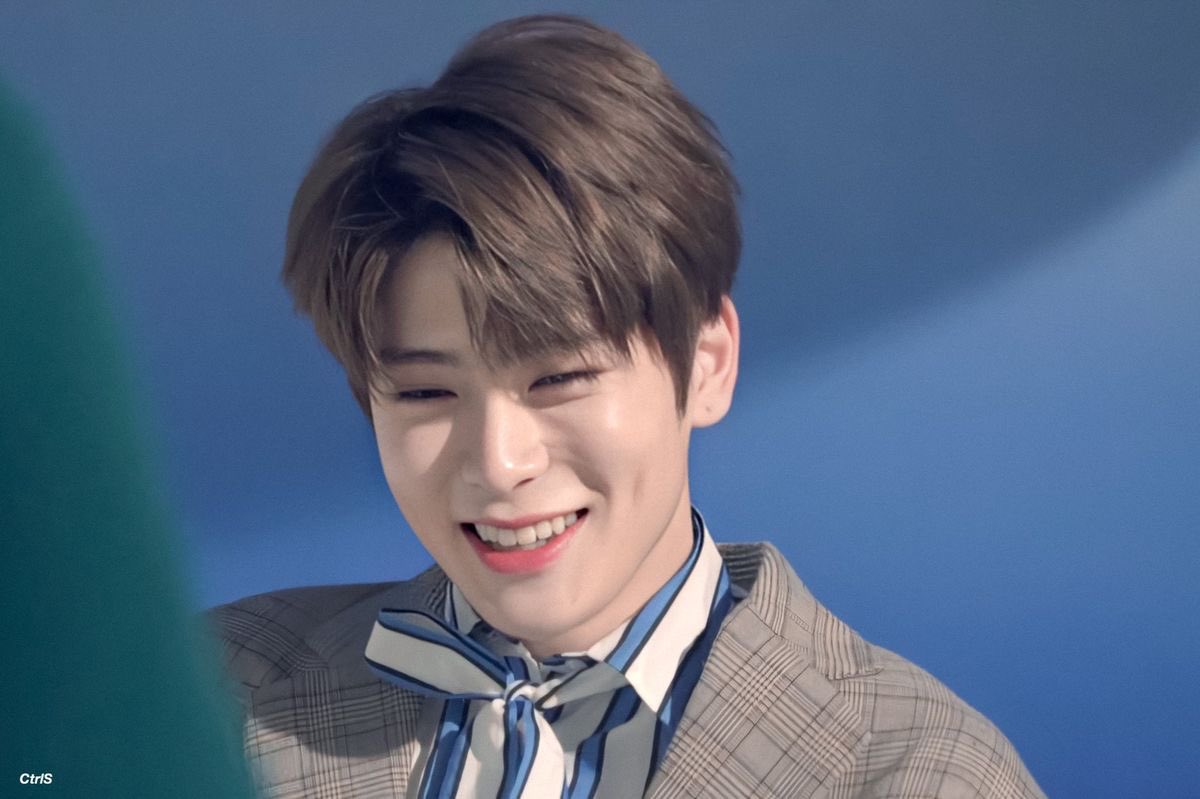 มีอยู่ร้อยนึงแม่ให้หนูหมดเลยคนสวย