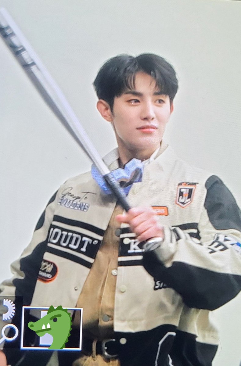 Mireu_330's tweet photo. 221211

#OnlyOneOf #온리원오브  #밀 #Mill 
#이용수 #섹시가이용수   @onlyoneofmember @OnlyOneOf_twt https://t.co/44OH4gcMvA