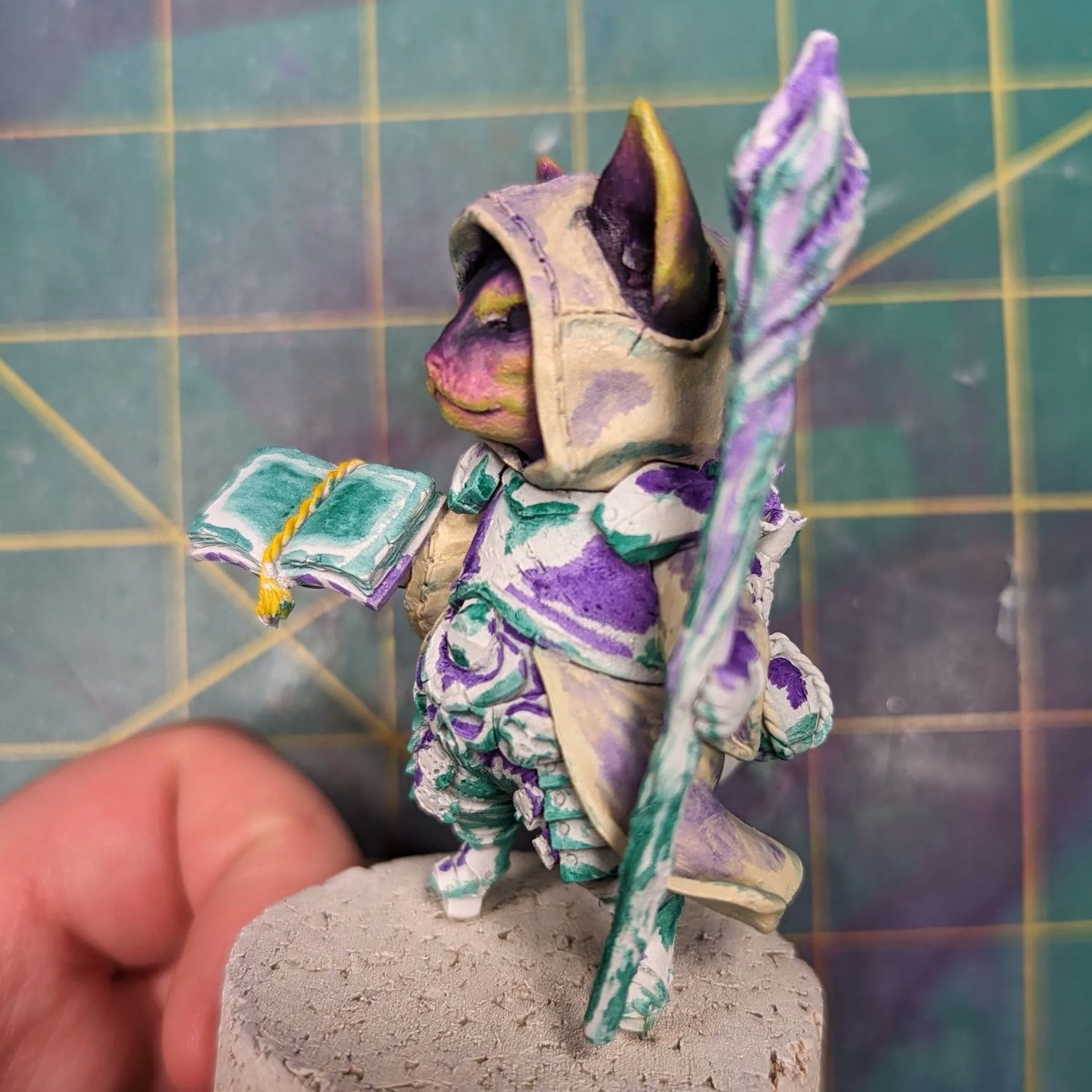 SteepTPainting's tweet photo. The OSL on this figure doesn’t photograph well, I’m working on a plan to fix that! However, I couldn’t be more satisfied with it currently! Lighting from the base is a hard thing to do, but I’m excited with the effect! https://t.co/a7JWaVrSla
