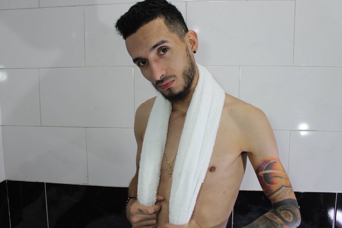 kiel_nicolas's tweet photo. online now 
🔥https://t.co/LOowrvy58R🍆

@CGP_org @mr_Sexy_panda @CBwebcams @Dance4meee @DNAAngel7 @cosplay_worl @Onlyfans_Rt_69 @AdultsMaster @Dastardlypromo1 @xxxjade20 @Hottest_BabesRT @MAdm20 https://t.co/XfJAyJUvSU