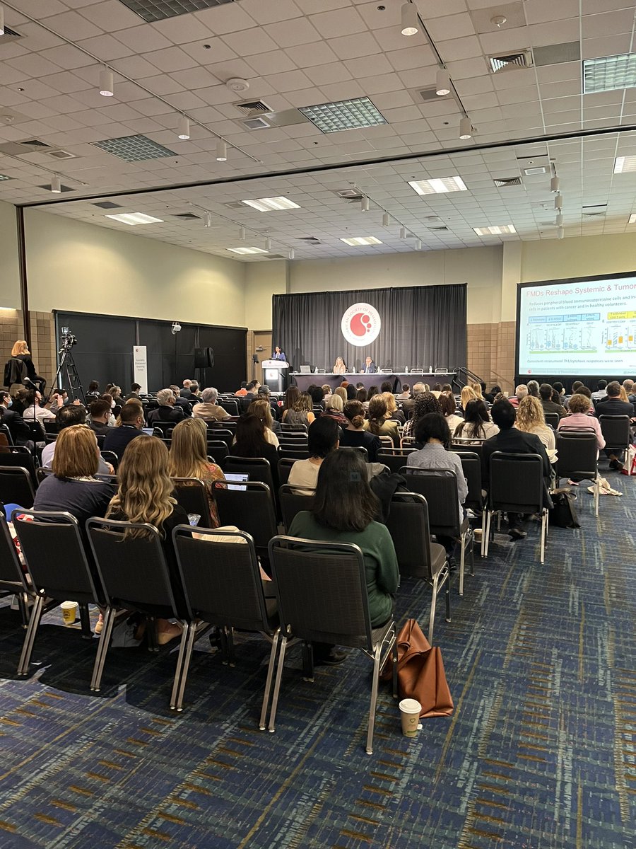 Outstanding scientific session on dietary evidence for intervention in heme malignancies! great talks by <a href="/UrviShahMD/">Urvi Shah</a> Dr Marinac and Dr. Bellone, growing scientific rationale and strong patient interest. Packed audience too! #ASH22 #llsm #mmsm