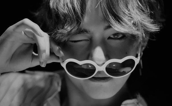 witam i cześć, tu rin — ostatnimi czasy przykleiła się do mnie niezła nuda, chętnie poznałbym nowe, ciekawe duszyczki i poprawił nieco moje zasięgi. tak przy okazji, byłbym bardzo wdzięczny za rt. z góry dziękuję!

𝐇𝐄𝐀𝐑𝐓 – 𝐍𝐄𝐖 𝐃𝐌.
𝐑𝐄𝐓𝐖𝐄𝐄𝐓 – 𝐌𝐘 𝐋𝐎𝐕𝐄.